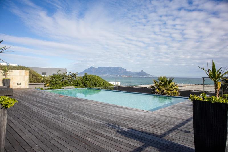 2 Bedroom Property for Sale in Bloubergstrand Western Cape